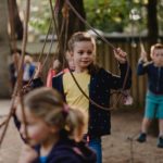 in de touwen kinderkamp